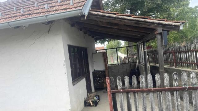 Kuća, Trosoban, Prodaja, 160m2, Brdjani, Okolno mesto, Brdjani