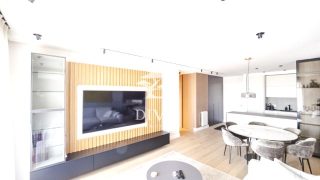 Stan, Trosoban, Prodaja, 82m2, Džona Kenedija