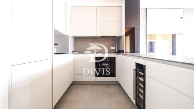 Stan, Trosoban, Prodaja, 82m2, Džona Kenedija