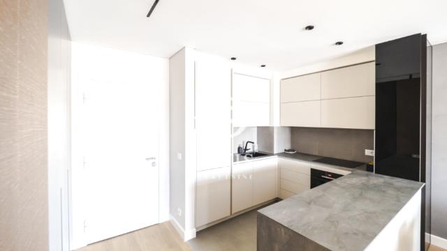 Stan, Trosoban, Prodaja, 82m2, Džona Kenedija