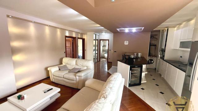 Stan, Troiposoban, Izdavanje, 96m2, Palata pravde, Savski venac, Vojvode Milenka