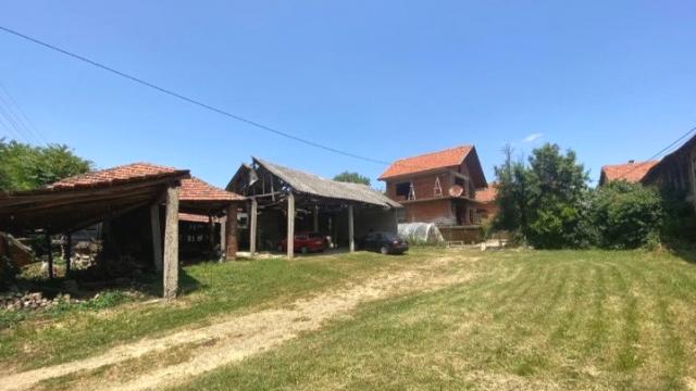 Kuća, Trosoban, Prodaja, 150m2, Aleksandrovac