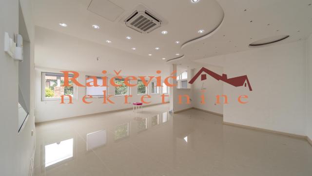 Poslovni prostor, Petosoban, Izdavanje, 180m2, Lekino brdo, Voždovac, Bakiceva