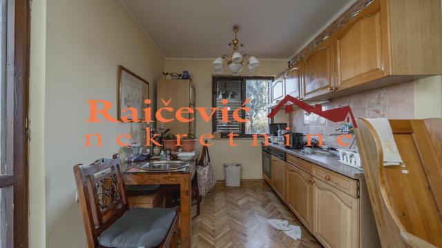 Kuća, Petosoban, Prodaja, 199m2, Ripanj, Voždovac, Put za Bosnjake I deo