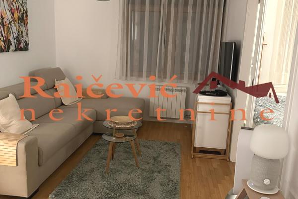 prodaja, stanova,
donji-grad-zemun-beograd, 937596, jednoiposoban-petra-kocica