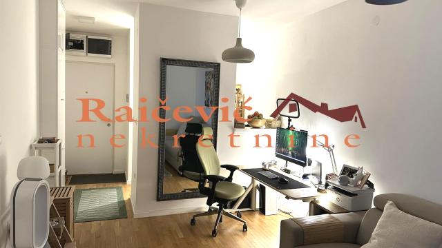 Stan, Jednoiposoban, Prodaja, 34m2, Donji grad, Zemun, Petra Kocica