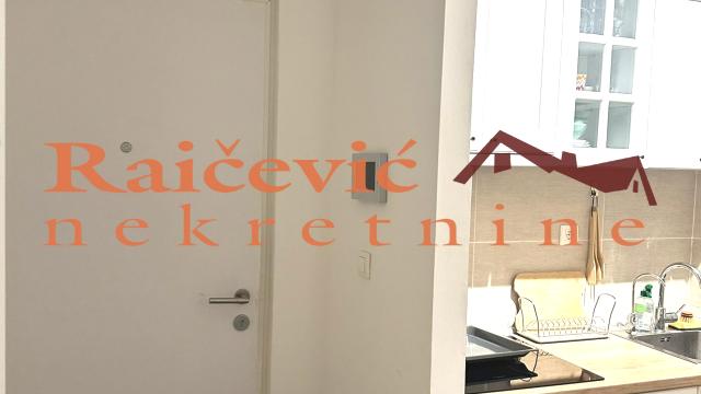 Stan, Jednoiposoban, Prodaja, 34m2, Donji grad, Zemun, Petra Kocica