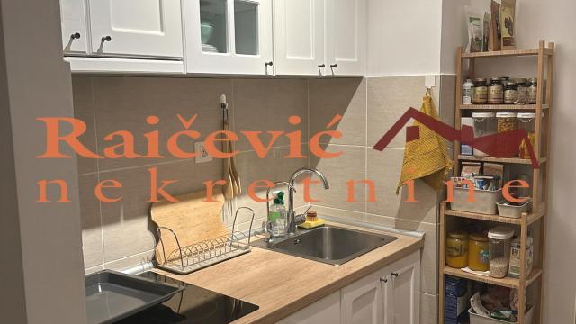 Stan, Jednoiposoban, Prodaja, 34m2, Donji grad, Zemun, Petra Kocica