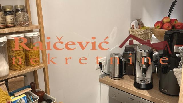 Stan, Jednoiposoban, Prodaja, 34m2, Donji grad, Zemun, Petra Kocica