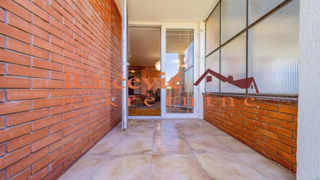 Stan, Trosoban, Izdavanje, 89m2, Višnjica, Palilula, Isaka Njutna