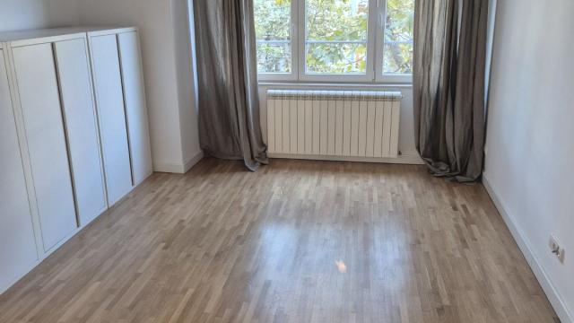 Stan, Troiposoban, Izdavanje, 98m2, Dorćol, Stari grad, Cara Dusana