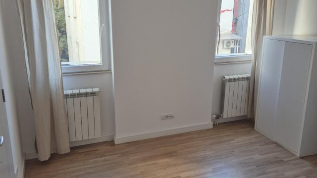 Stan, Troiposoban, Izdavanje, 98m2, Dorćol, Stari grad, Cara Dusana