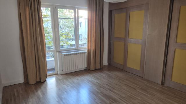 Stan, Troiposoban, Izdavanje, 98m2, Dorćol, Stari grad, Cara Dusana