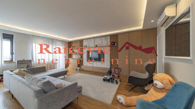 Stan, četvorosoban, Izdavanje, 98m2, Crveni krst, Vračar, Gajeva