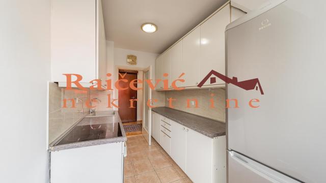 Stan, Trosoban, Izdavanje, 85m2, Hram svetog Save, Vračar, Kataniceva