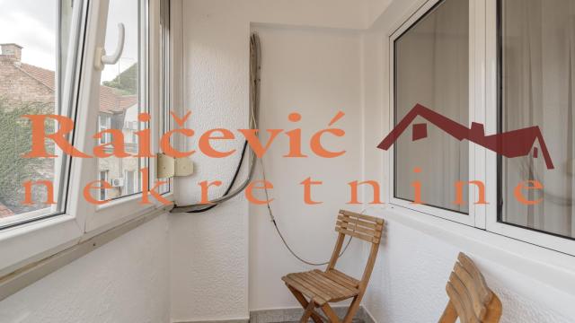 Stan, Trosoban, Izdavanje, 85m2, Hram svetog Save, Vračar, Kataniceva