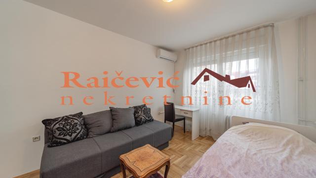 Stan, Trosoban, Izdavanje, 85m2, Hram svetog Save, Vračar, Kataniceva