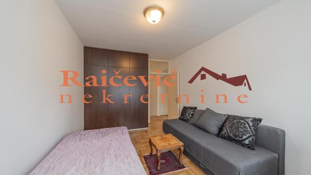 Stan, Trosoban, Izdavanje, 85m2, Hram svetog Save, Vračar, Kataniceva