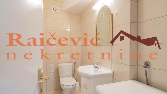 Stan, Trosoban, Izdavanje, 85m2, Hram svetog Save, Vračar, Kataniceva