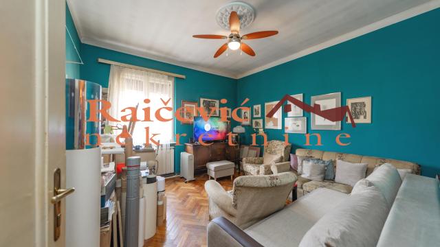 Stan, Trosoban, Prodaja, 65m2, Kalenić pijaca, Vračar, Trnska