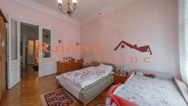 Stan, Prodaja, 214m2, Centar, Zemun, Gospodska