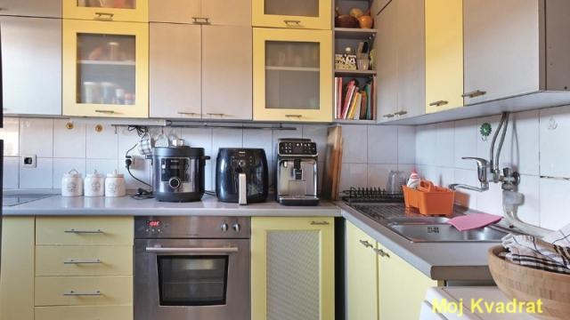 Stan, Trosoban, Prodaja, 81m2, Bežanijska kosa 1, Novi Beograd, Dragiše Brašovana