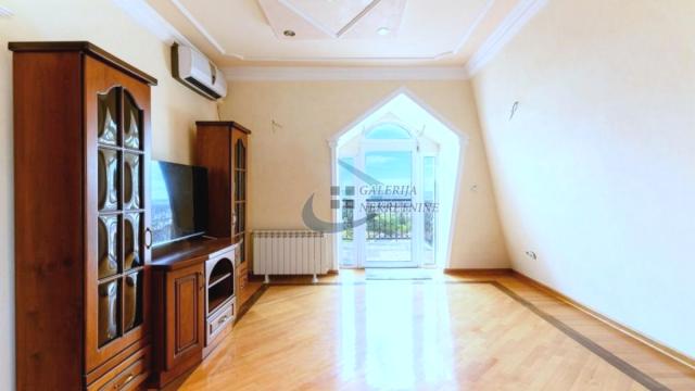 Stan, četvorosoban, Prodaja, 99m2, Farmaceutski fakultet, Voždovac, Save Jovanovića