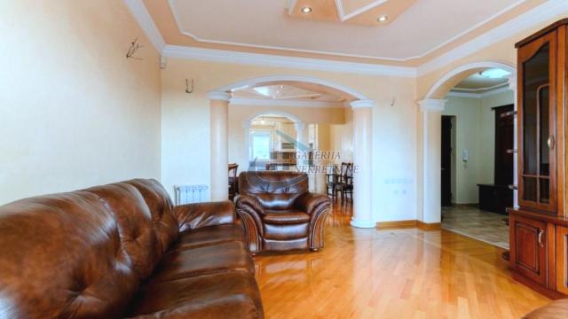 Stan, četvorosoban, Prodaja, 115m2, Farmaceutski fakultet, Voždovac, Save Jovanovića