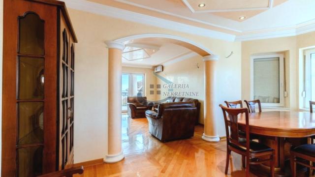 Stan, četvorosoban, Prodaja, 115m2, Farmaceutski fakultet, Voždovac, Save Jovanovića