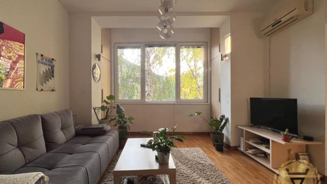 Stan, Dvosoban, Izdavanje, 50m2, Čubura, Vračar, Maksima Gorkog