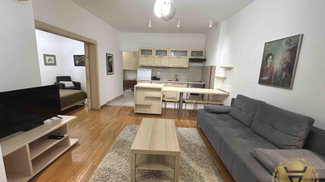 Stan, Dvosoban, Izdavanje, 50m2, Čubura, Vračar, Maksima Gorkog