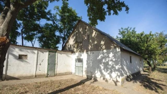 Kuća, četvorosoban, Prodaja, 500m2, Srbobran