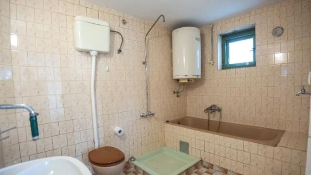 Kuća, četvorosoban, Prodaja, 500m2, Srbobran