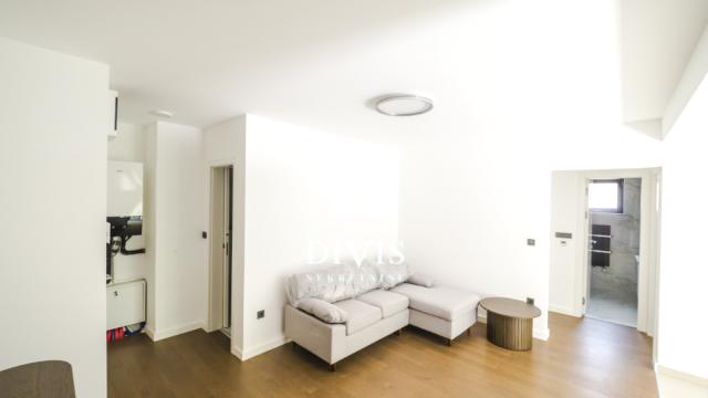 Stan, Dvoiposoban, Izdavanje, 61m2, Pukovnika Pejovića