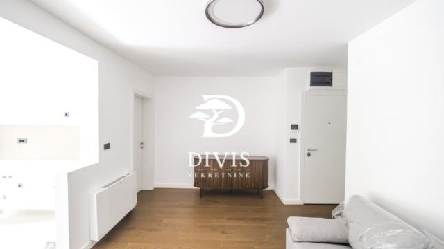 Stan, Dvoiposoban, Izdavanje, 61m2, Pukovnika Pejovića