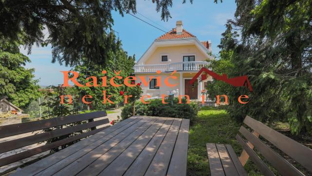 Kuća, Prodaja, 370m2, Avala, Sopot, Pilota Rajka Cvetica