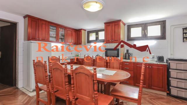 Kuća, Prodaja, 370m2, Avala, Sopot, Pilota Rajka Cvetica