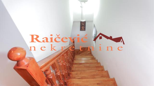 Kuća, Prodaja, 370m2, Avala, Sopot, Pilota Rajka Cvetica