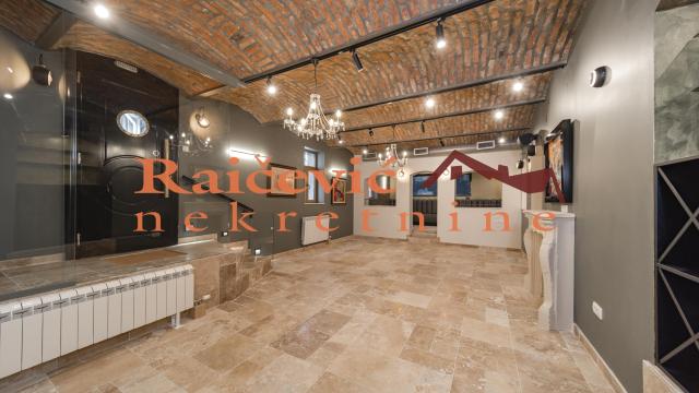 Poslovni prostor, Trosoban, Prodaja, 210m2, Centar, Stari grad, Djure Danicica