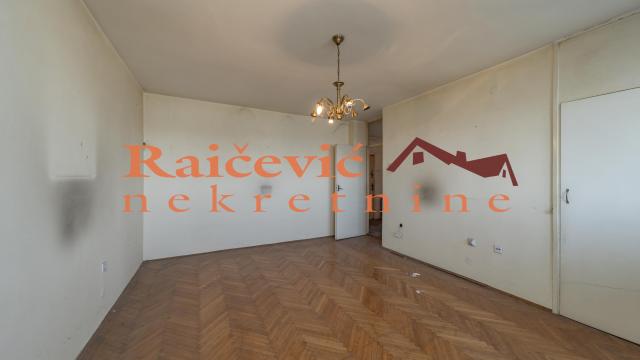 Stan, četvorosoban, Prodaja, 105m2, Blok 37, Novi Beograd, Bulevar Arsenija Carnojevica