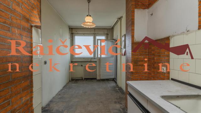 Stan, četvorosoban, Prodaja, 105m2, Blok 37, Novi Beograd, Bulevar Arsenija Carnojevica