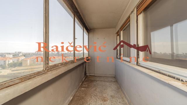 Stan, četvorosoban, Prodaja, 105m2, Blok 37, Novi Beograd, Bulevar Arsenija Carnojevica