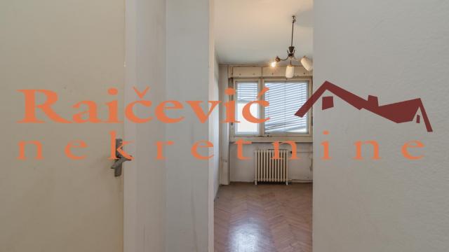 Stan, četvorosoban, Prodaja, 105m2, Blok 37, Novi Beograd, Bulevar Arsenija Carnojevica