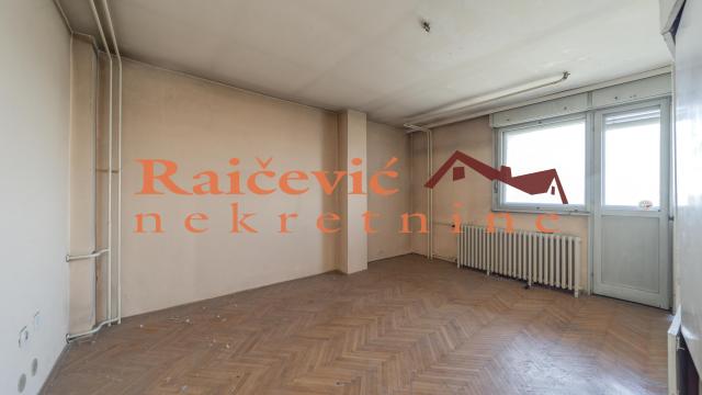 Stan, četvorosoban, Prodaja, 105m2, Blok 37, Novi Beograd, Bulevar Arsenija Carnojevica