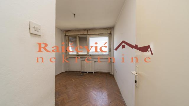 Stan, četvorosoban, Prodaja, 105m2, Blok 37, Novi Beograd, Bulevar Arsenija Carnojevica