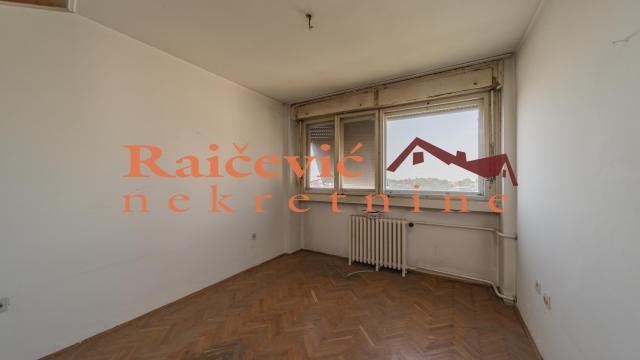 Stan, četvorosoban, Prodaja, 105m2, Blok 37, Novi Beograd, Bulevar Arsenija Carnojevica