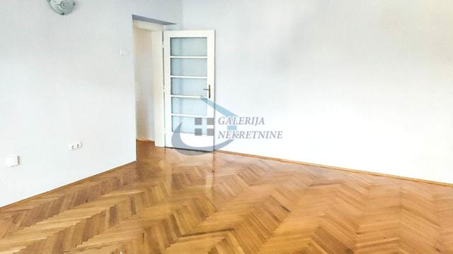 Poslovni prostor, Dvosoban, Izdavanje, 80m2, Senjak, Savski venac, Bulevar vojvode Mišića