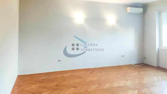 Poslovni prostor, Dvosoban, Izdavanje, 80m2, Senjak, Savski venac, Bulevar vojvode Mišića