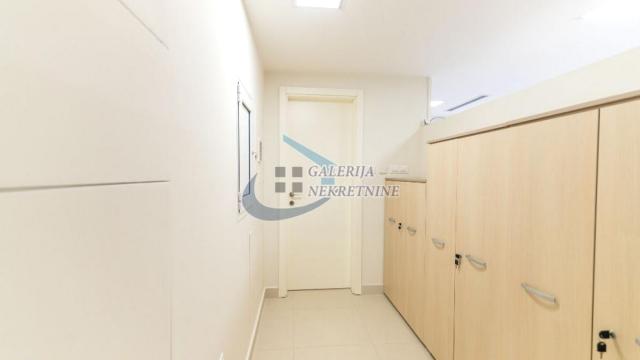 Poslovni prostor, Trosoban, Izdavanje, 91m2, Hram svetog Save, Vračar, Svetozara Gligorića