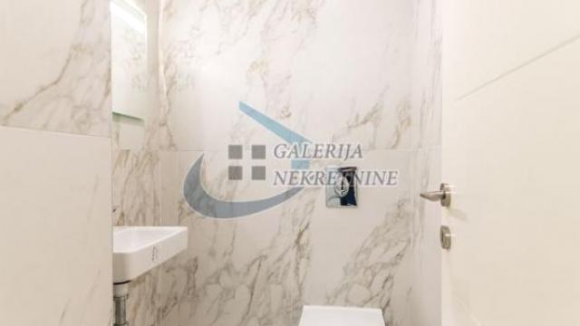 Poslovni prostor, Trosoban, Izdavanje, 91m2, Hram svetog Save, Vračar, Svetozara Gligorića